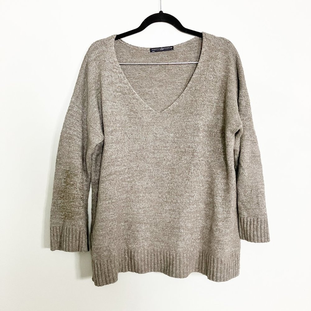 Peruvian connection v-neck sweater size large